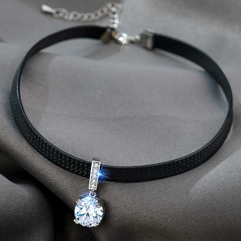 Glitter Zircon Geometric Pendant Choker