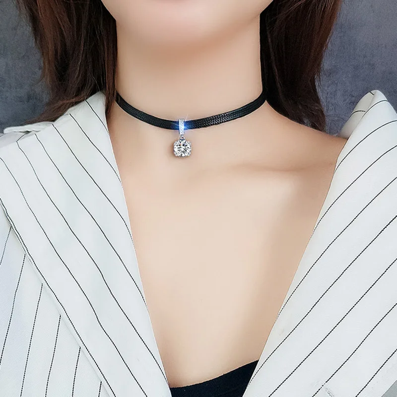 Glitter Zircon Geometric Pendant Choker