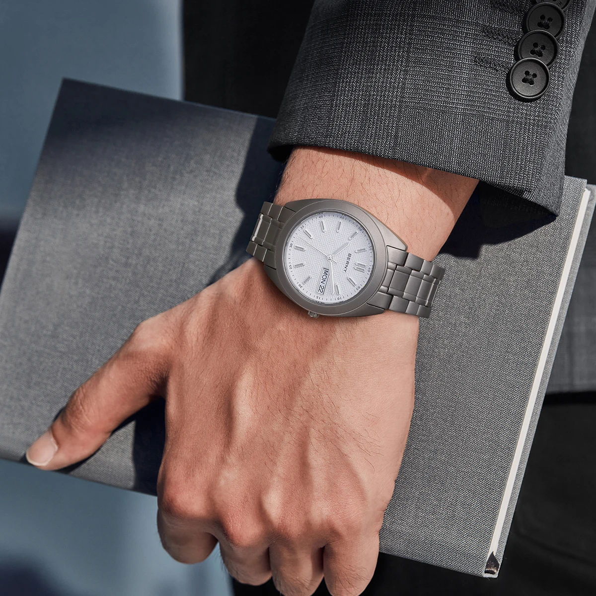 BERNY Full Titanium Men's Quartz Watch