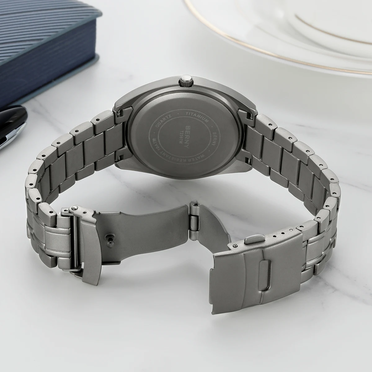 BERNY Full Titanium Men's Quartz Watch