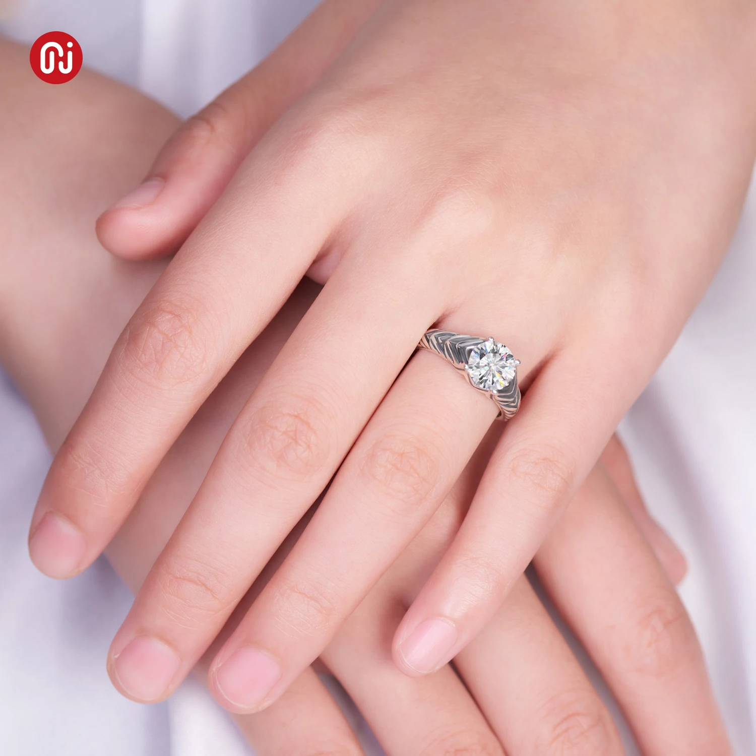 Moissanite Round Cut Black 925 Silver Ring