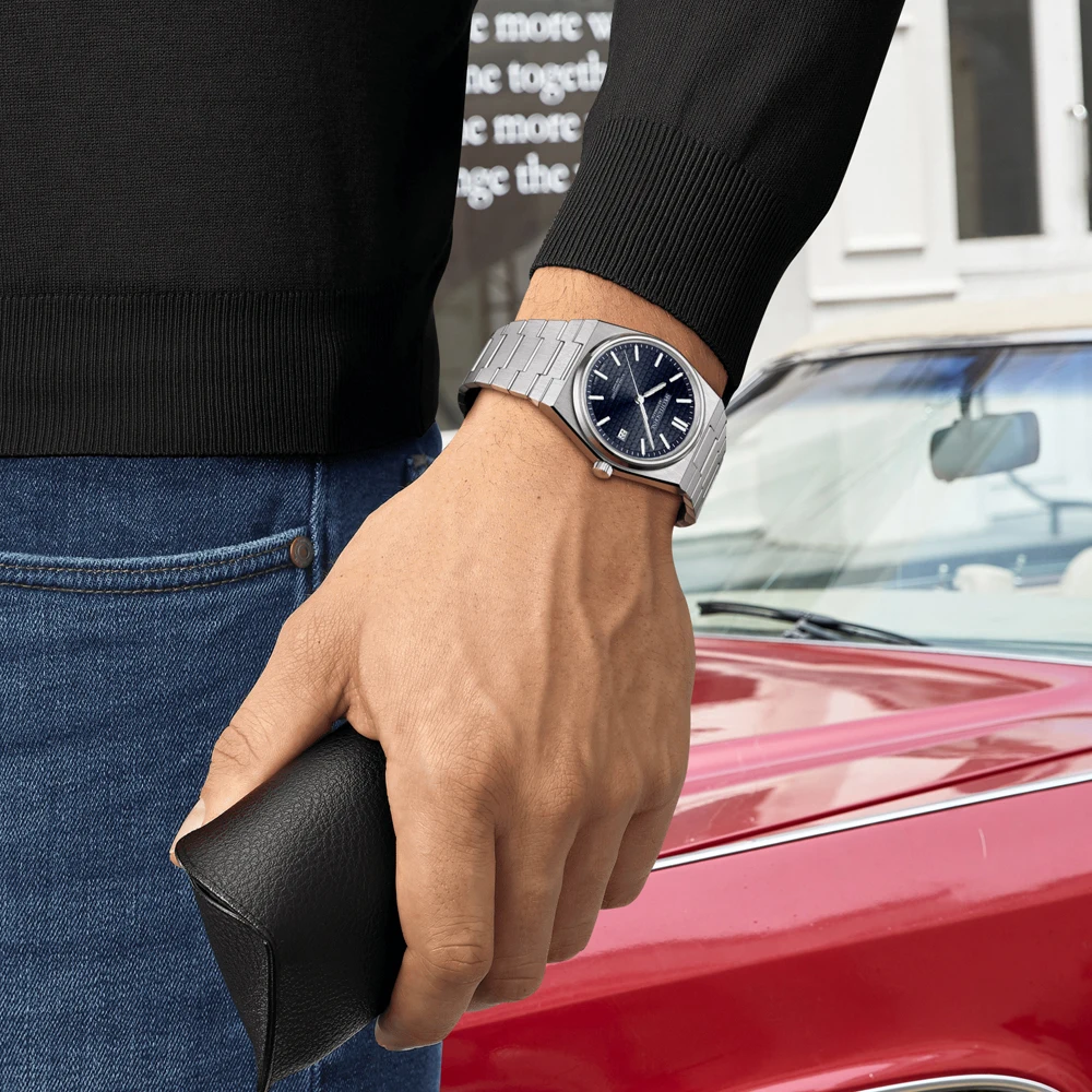 Specht & Sohne SP0007 Integrated Bracelet Watch