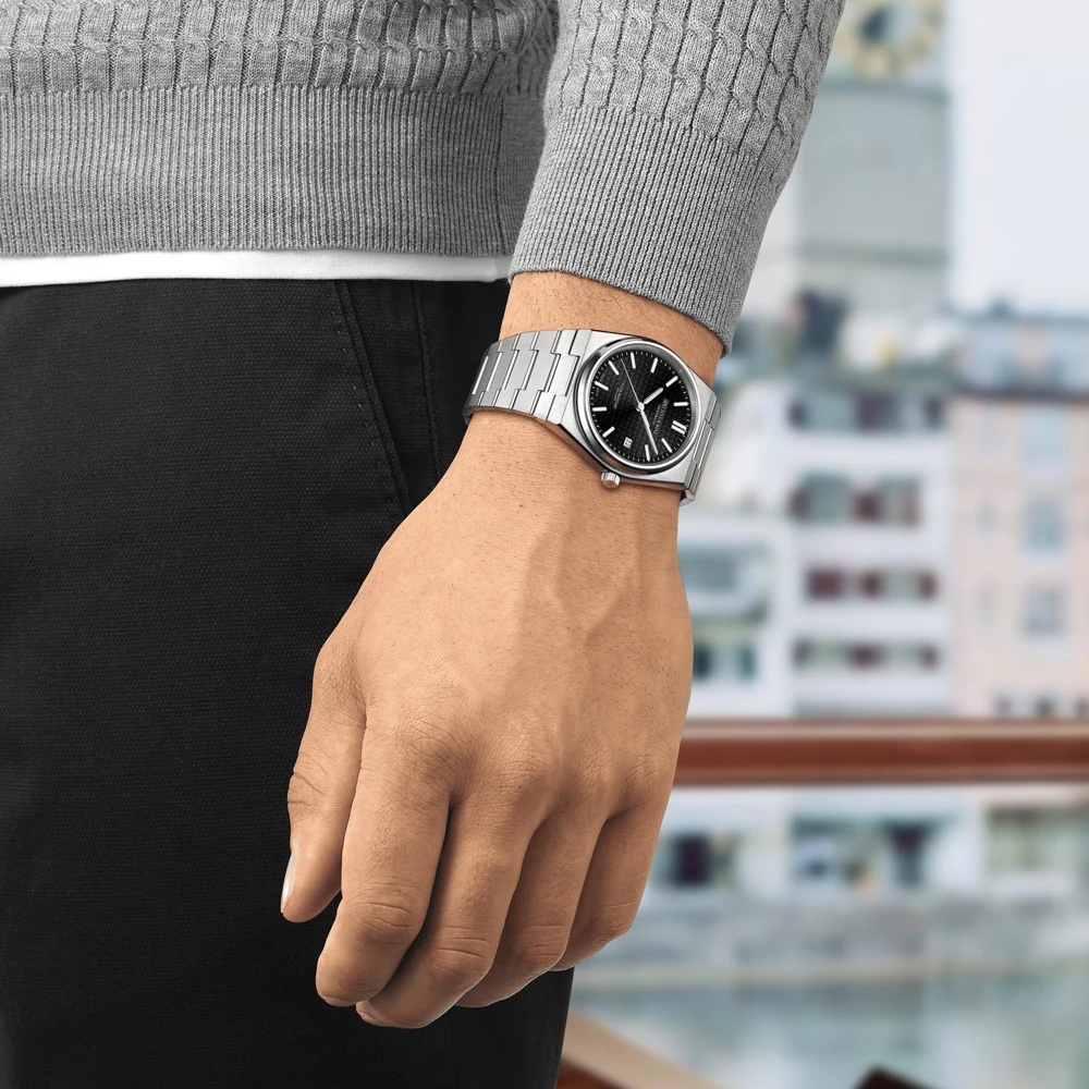 Specht & Sohne SP0007 Integrated Bracelet Watch