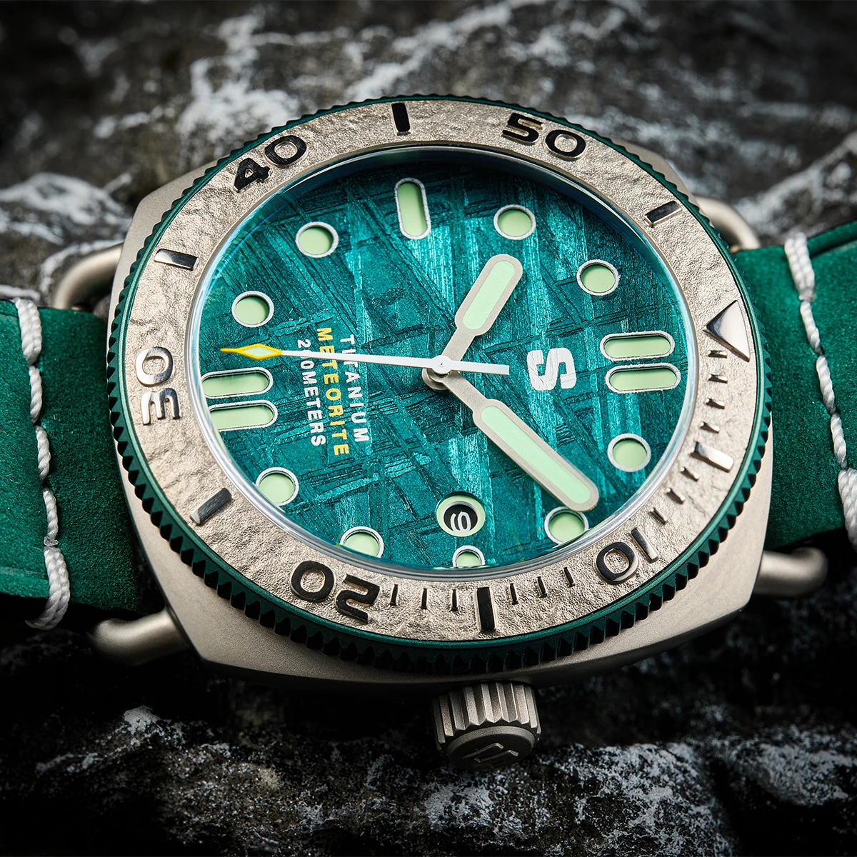Stalingrad SG-24001 Titanium Meteorite Watch