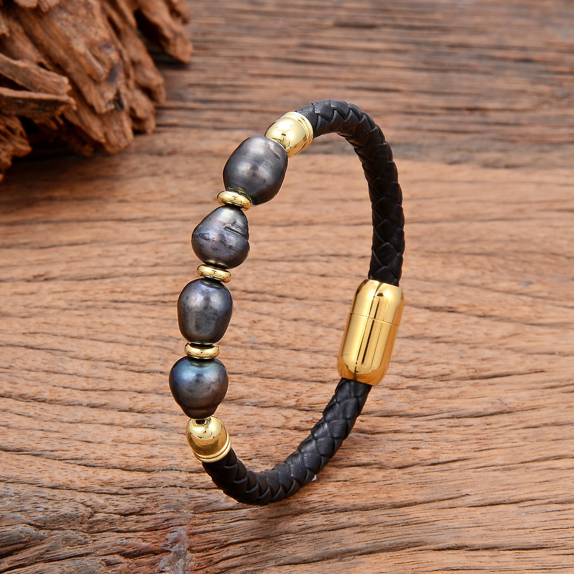 Elegant Freshwater Pearl Bracelet