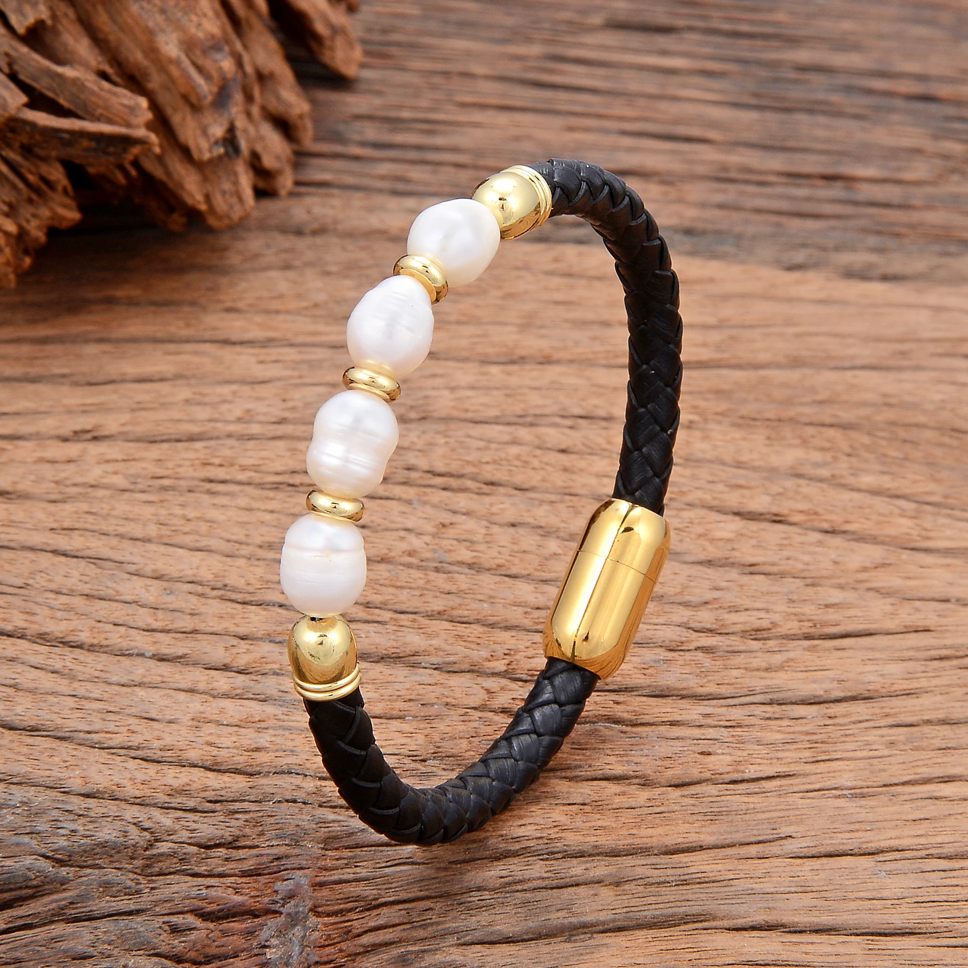 Elegant Freshwater Pearl Bracelet