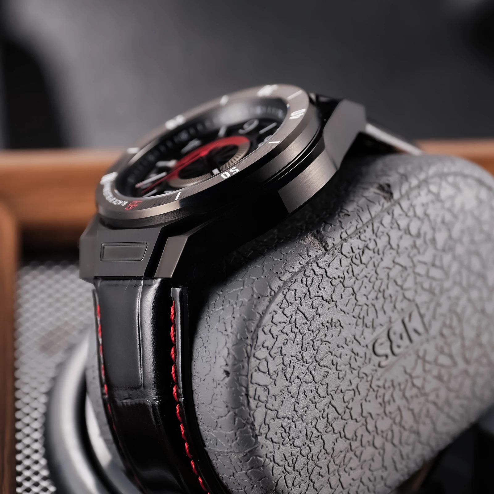 OBLVLO CAM-4B Black PVD Automatic Watch