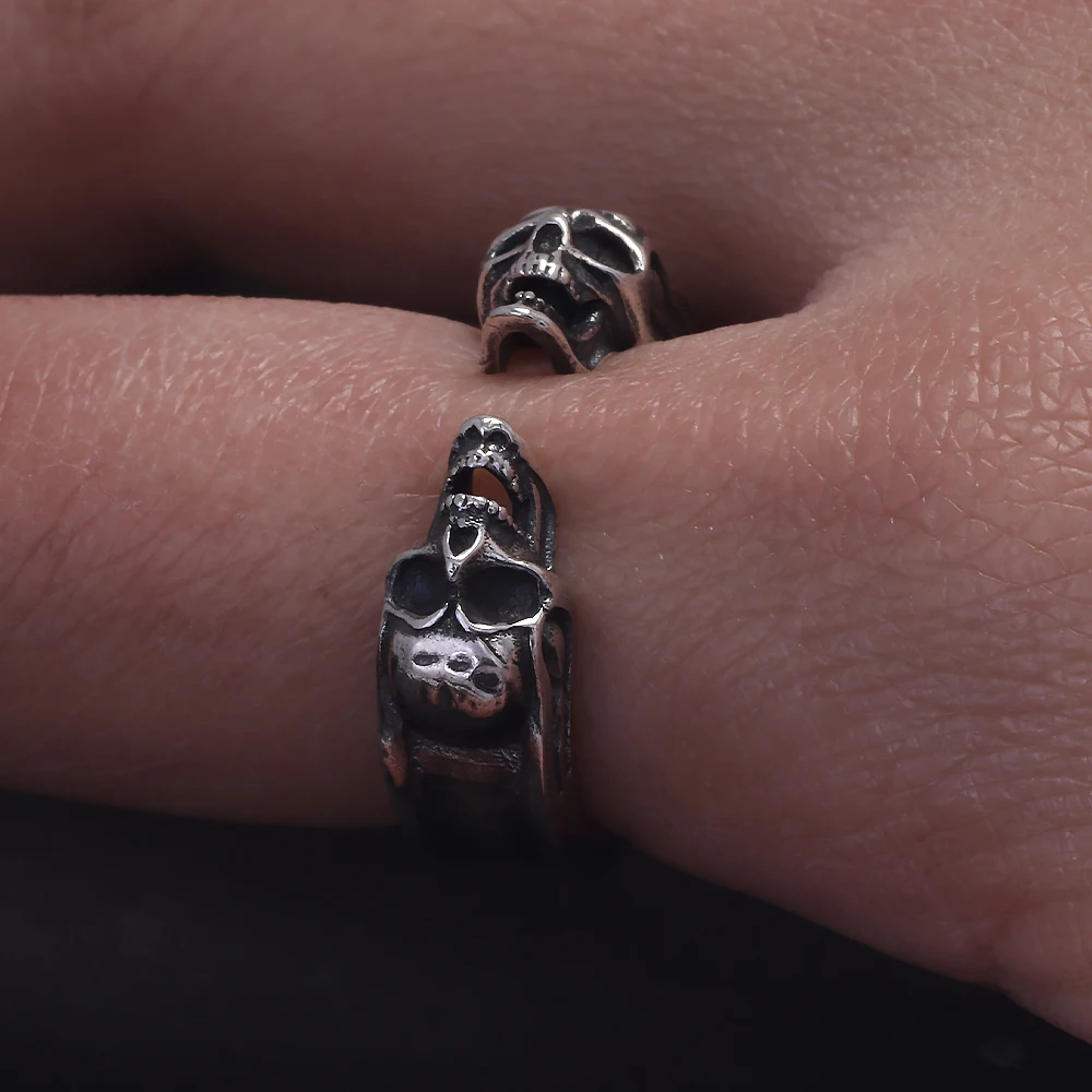 Skull Whisperer™ Double Skull Gothic Ring