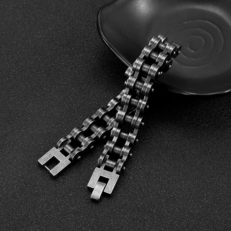 Geargrip Series – Heavy-Duty Bike Chain Bracelet