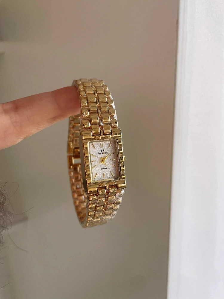Luxury Gold Watch for Women – Square Dial Stainless Steel Quartz Wristwatch