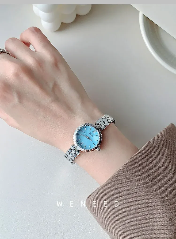 Scottie Blue Dial Stainless Steel Women’s Watch – Elegant Hex Bracelet