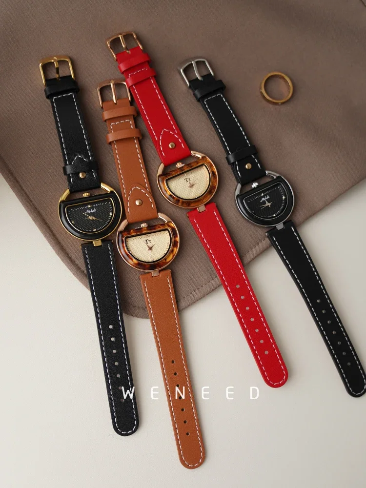 Vintage Women’s Leather Quartz Watch – Designer Dial with 30M Waterproof