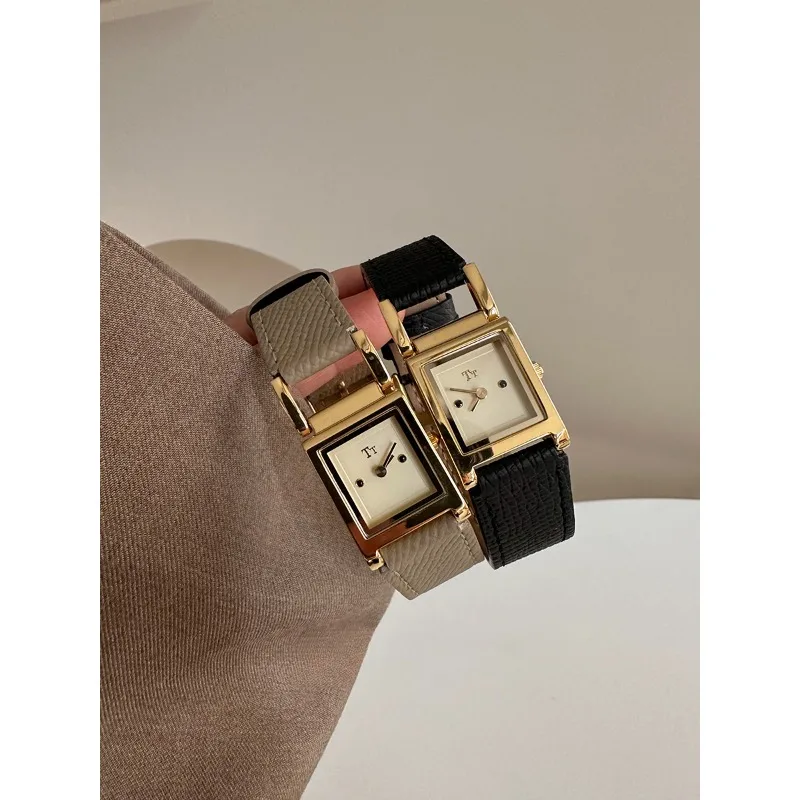 Luxury Square Face Women's Watch – Leather Strap, Quartz Shell Dial Women's Watches Color : T043 Grey|T043 black 