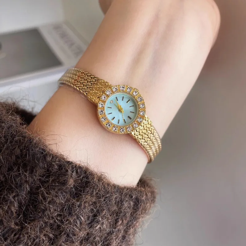 Elegant Vintage Women’s Watch with Rhinestones & Mesh Strap Women's Watches Color : gold|silver 