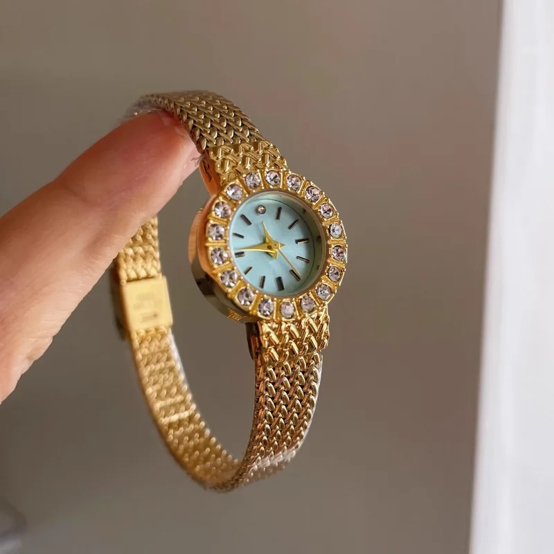 Elegant Vintage Women’s Watch with Rhinestones & Mesh Strap Women's Watches Color : gold|silver 