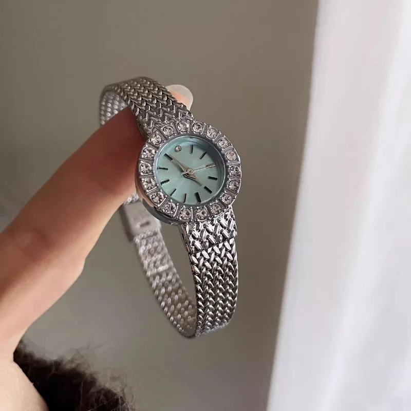 Elegant Vintage Women’s Watch with Rhinestones & Mesh Strap Women's Watches Color : gold|silver 