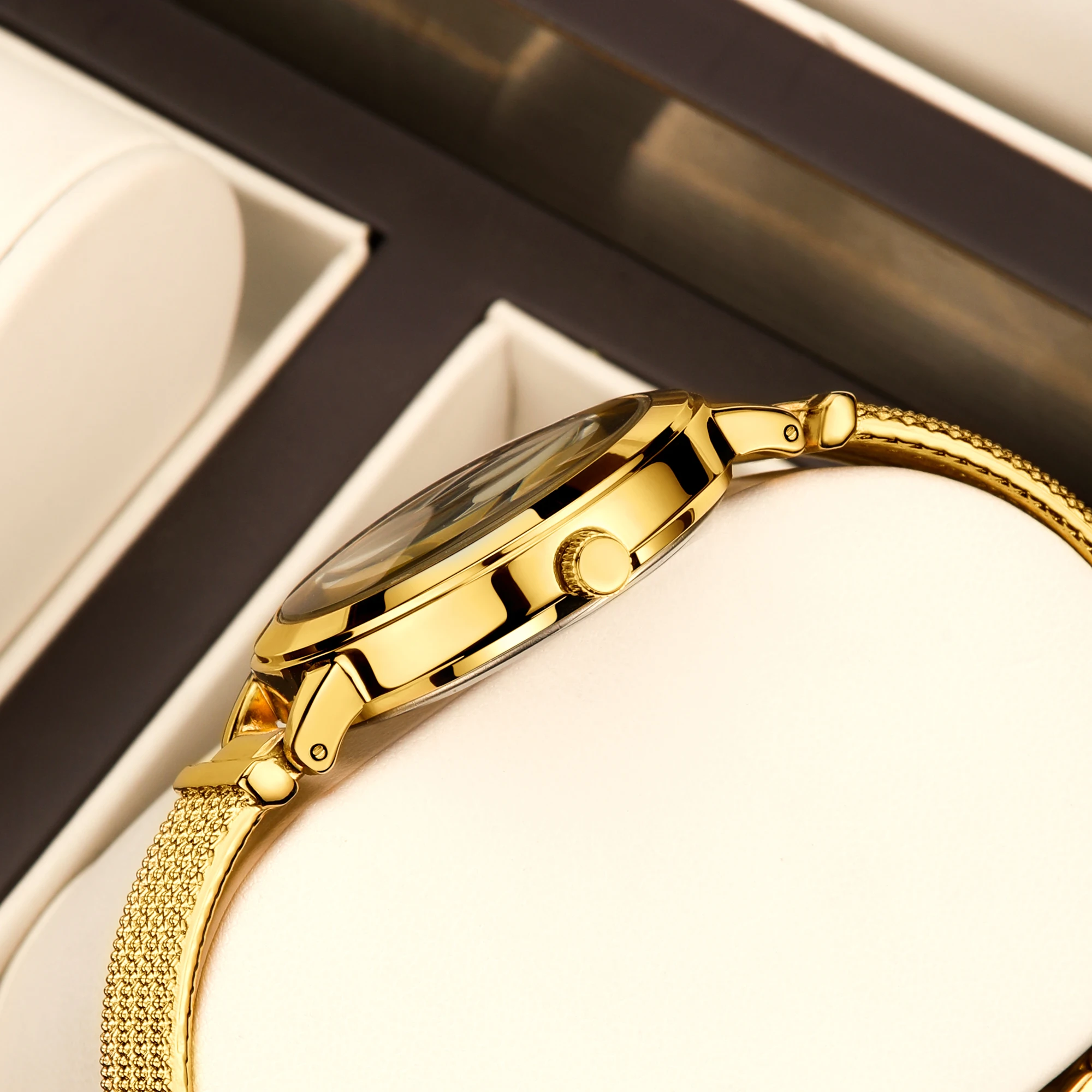 YaLaLuSi Brand Fashion Hot Ladies Quartz Watch Rhinestone Analog Scale Luxury Gold Watch Skeleton Wristband Gift Boxed