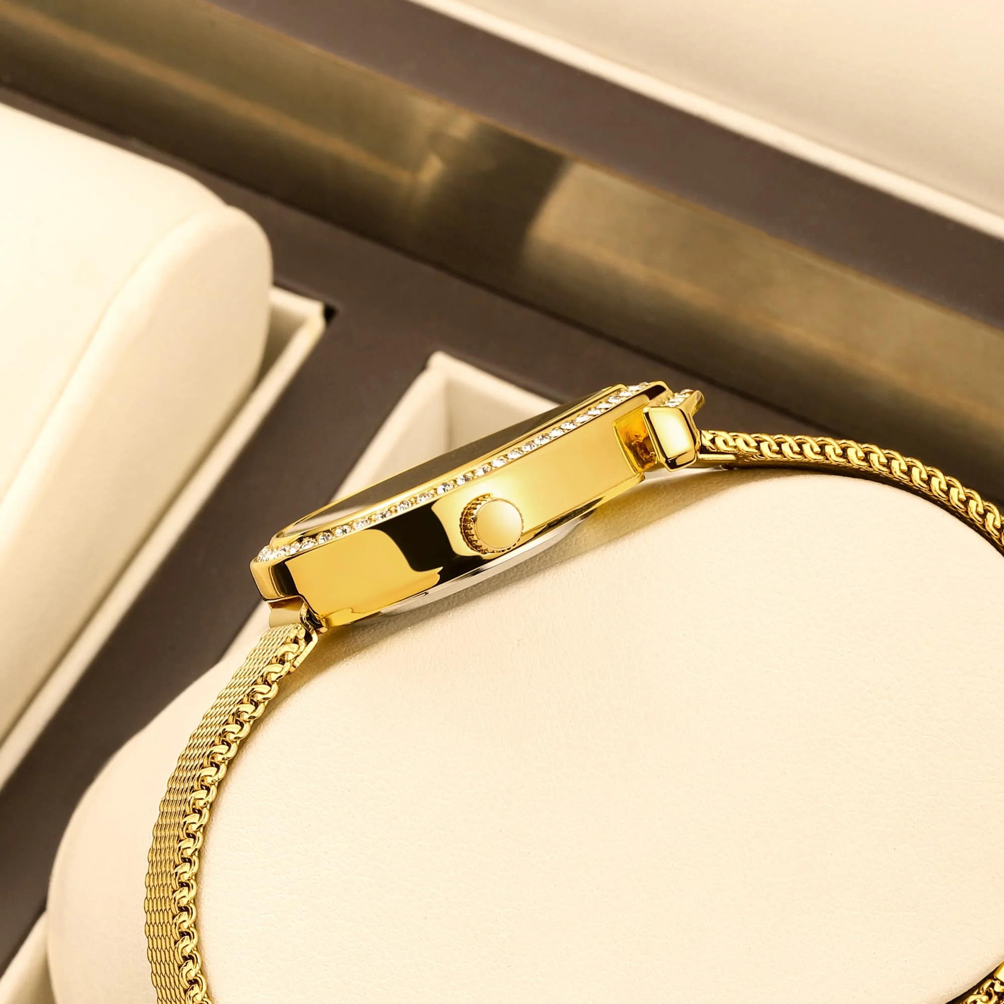 YaLaLuSi Brand Retro Women's Quartz Watch Personalized Design Gold Rhinestone Decoration Watch Temperament Elegant Ladies Gift