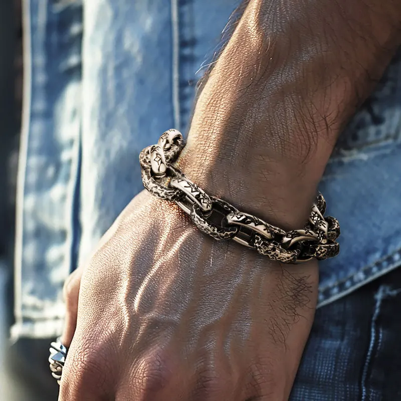Scars of the North	Valhalla Chain bracelet for men Nordic Runes stainless steel  fashion Jewelry