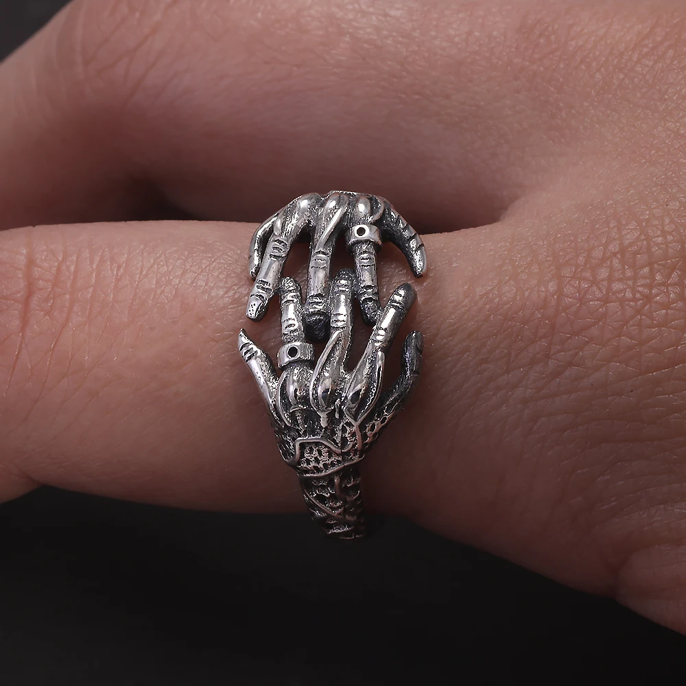 925 Sterling Silver Gothic Skeleton Hand Ring for Men Women Skull Ghoul Hand Bone Vintage Punk Rock Hip Hop Party Jewelry
