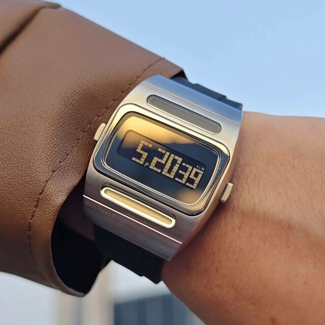 BENLYDESIGN Unique Metal Watches Retro Digital Watches For Men  G100