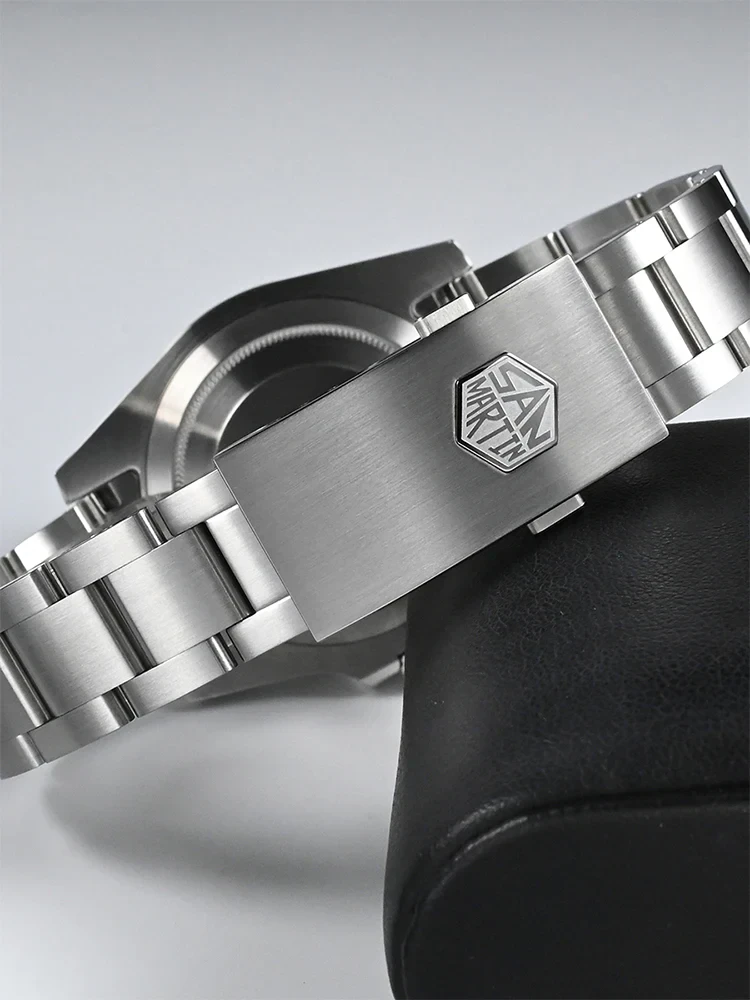High-quality stainless steel men's watch with durable band and sleek finish.