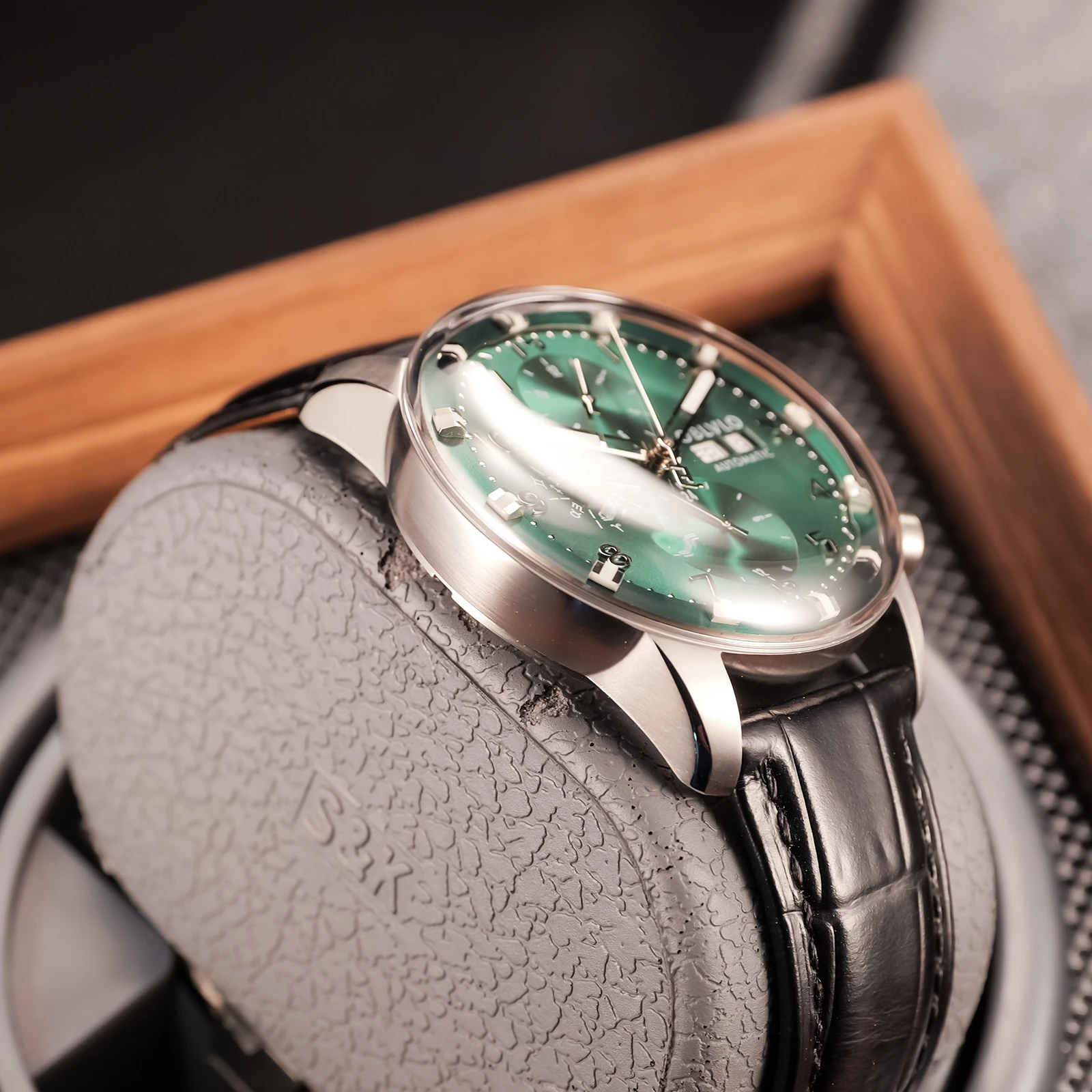 OBLVLO Men's Green Dial Multi-Functional Mechanical Watch Automatic Sapphire Crystal Casual Calendar Leather Strap Rejos IM-MUT