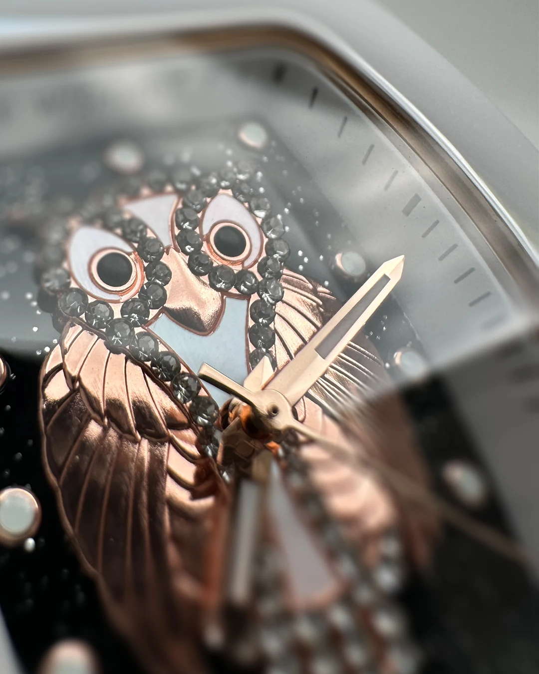 WISHDOIT New Design Women's Owl Pattern Quartz Watch Ceramic Surface Japanese Movement 5AMT Daily Waterproof With Luminous