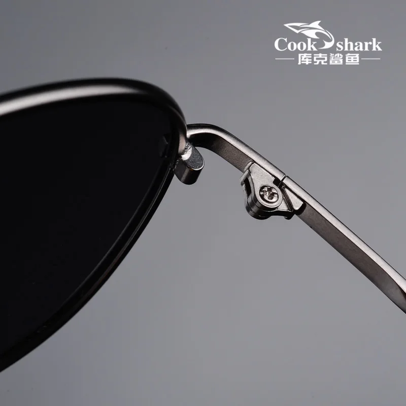 Cook Shark A620 Pilot Photochromic Polarized Alloy Sunglasses