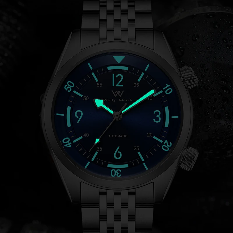 Luminous dial and stainless steel band, perfect for underwater adventures and sophisticated style.