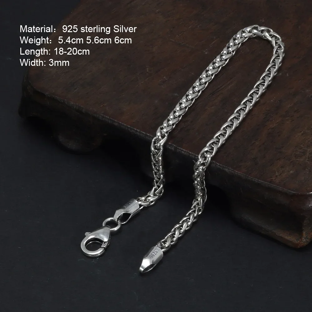 Elegant 925 sterling silver chain for men and women. Durable, stylish jewelry accessory.