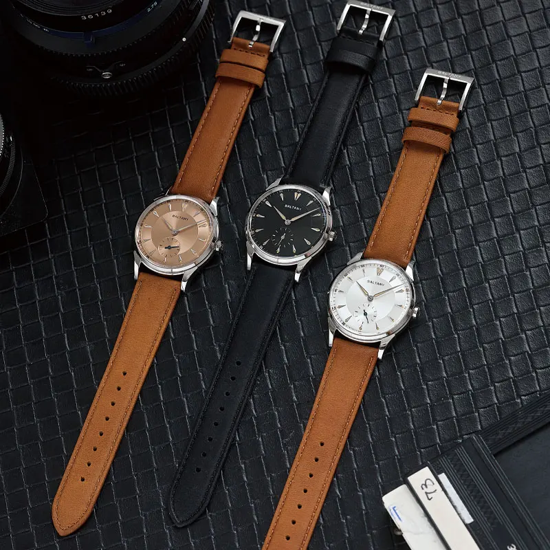 High-quality men's leather strap watches with classic designs and durable straps. Perfect for stylish, everyday wear.