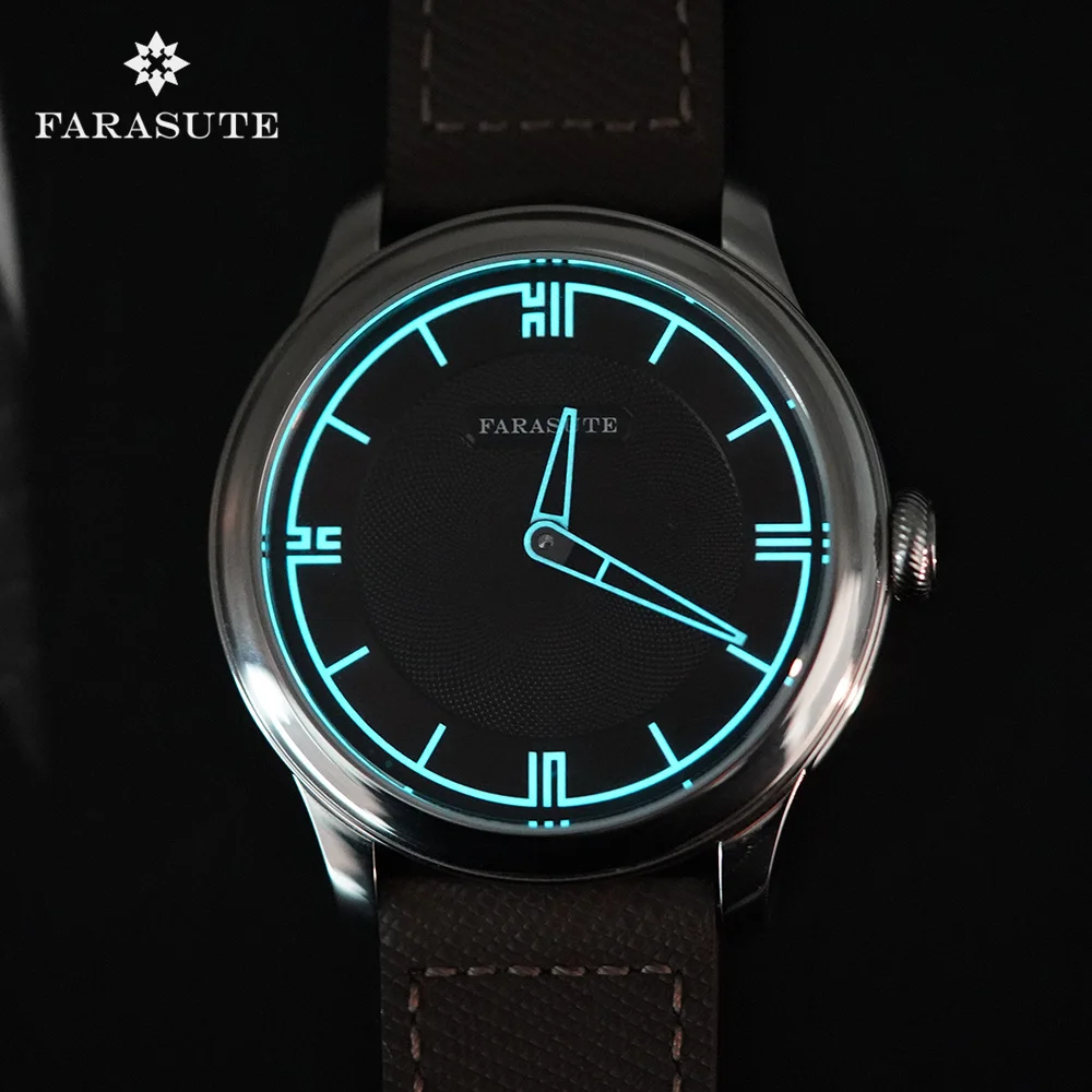 High-quality men's watch with glow-in-the-dark dial, perfect for casual or formal wear.