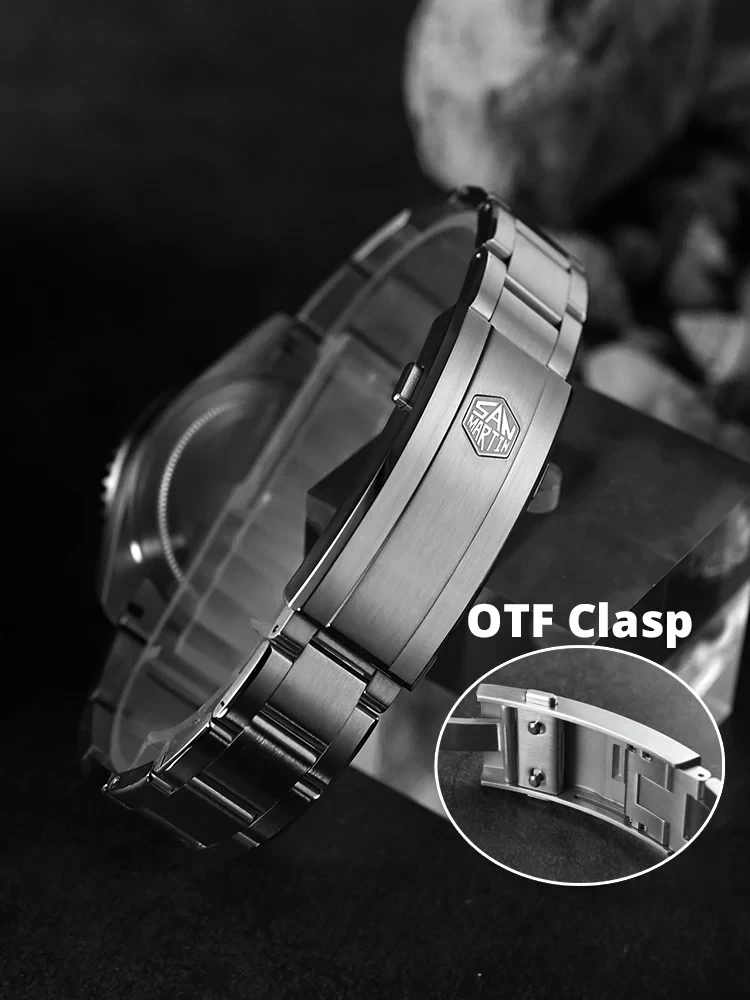 High-end San Martin 2026 diver watch with wave-textured dial, Miyota 90S5 automatic movement, waterproof up to 200m.