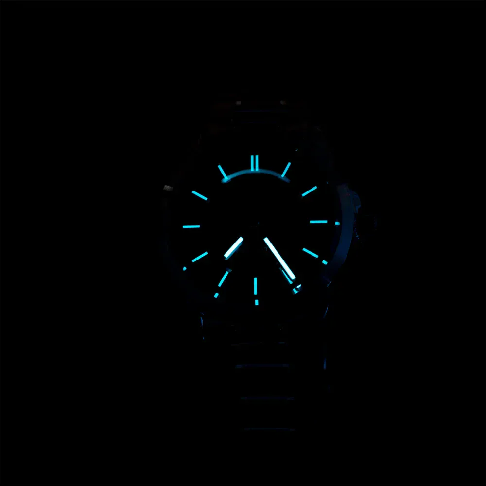 Men's mechanical watch with luminous dial and sapphire glass, waterproof up to 100M, automatic movem.