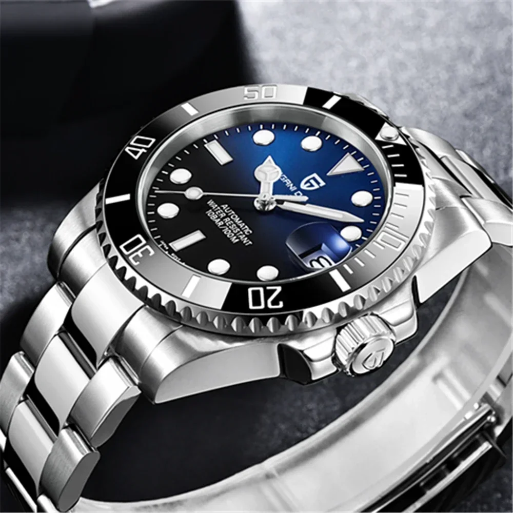 Automatic dive watch with sapphire crystal and stainless steel bracelet.