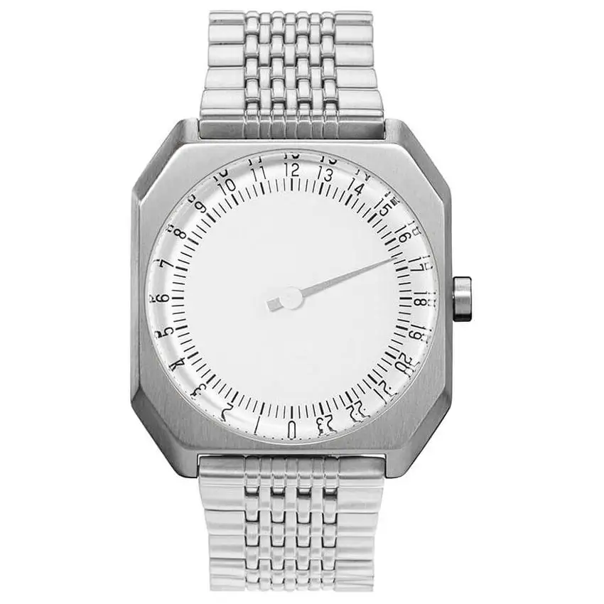 Retro men's quartz wristwatch with minimalist 24-hour dial and stainless steel band.