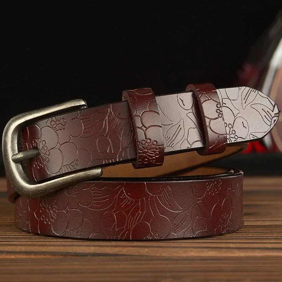 Genuine leather women's belt with floral carved pattern, adjustable buckle, stylish accessory for ca.