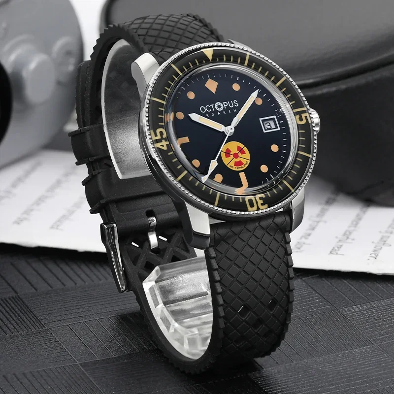 Men's black dive watch with yellow accents and rubber strap.